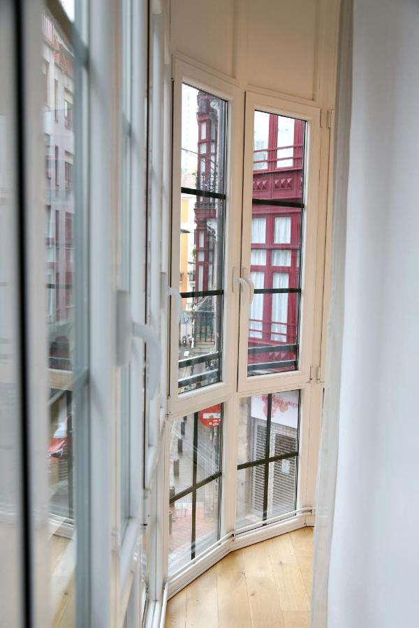 Piso Exclusivo Frente Al Casco Viejo Con Parking Gratis Lejlighed Bilbao Eksteriør billede